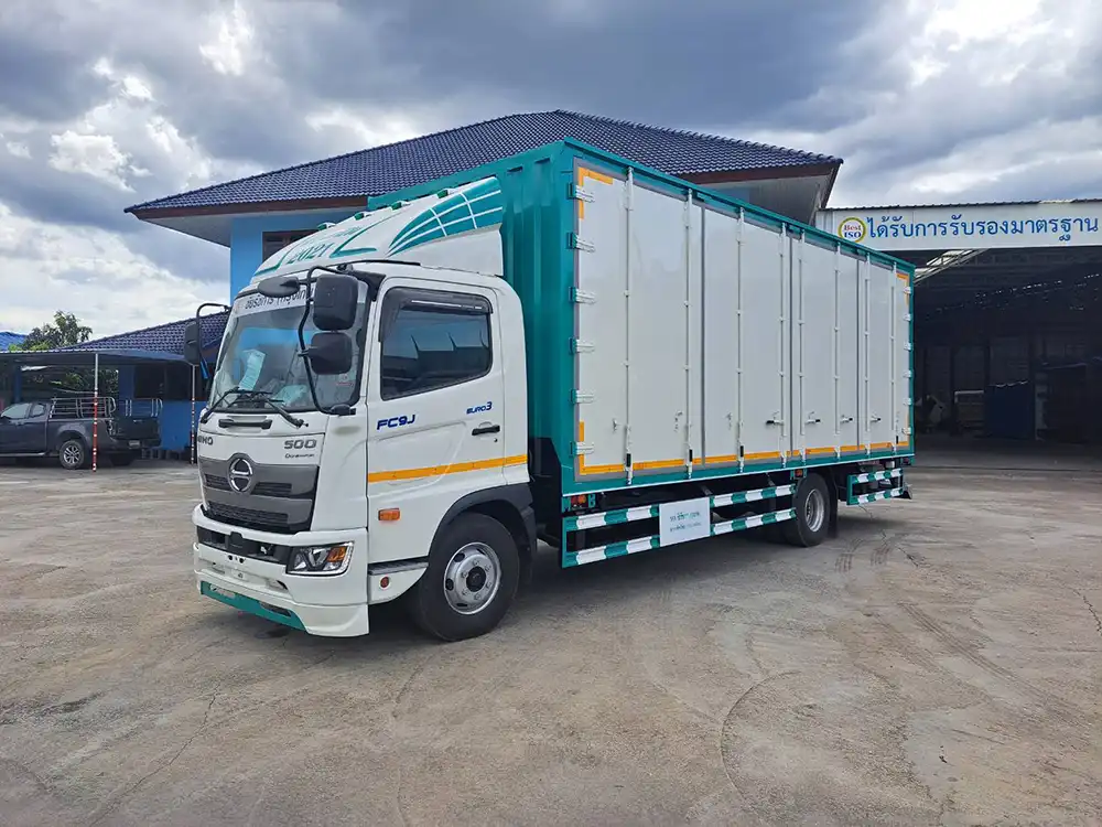 บริการรถ6ล้อรับจ้าง